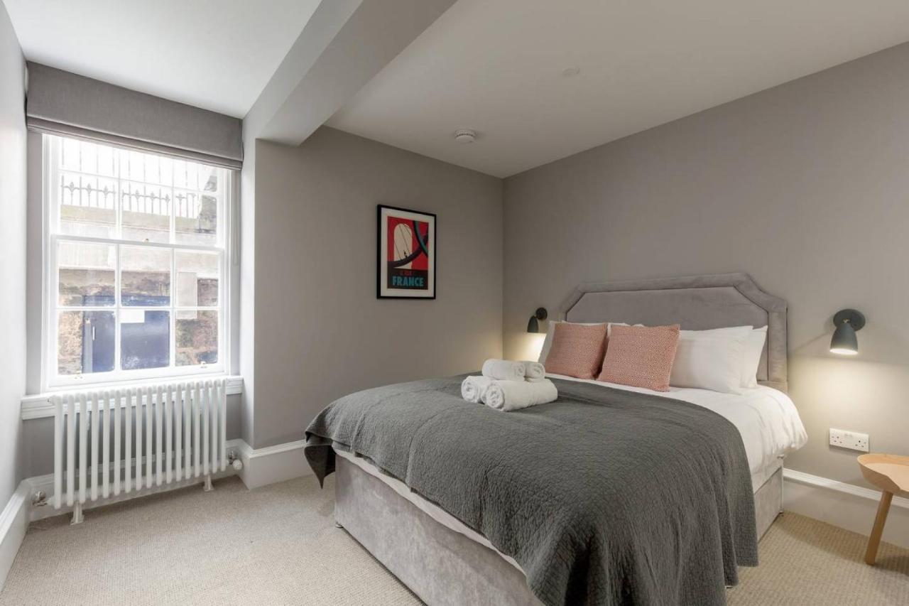 Joivy Luxurious 2Br Home Near Haymarket Station Edinburgh Exterior photo