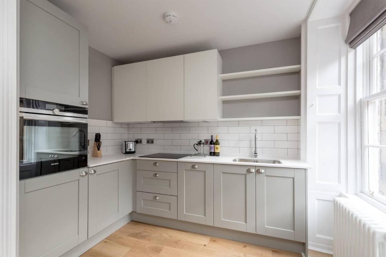 Joivy Luxurious 2Br Home Near Haymarket Station Edinburgh Exterior photo