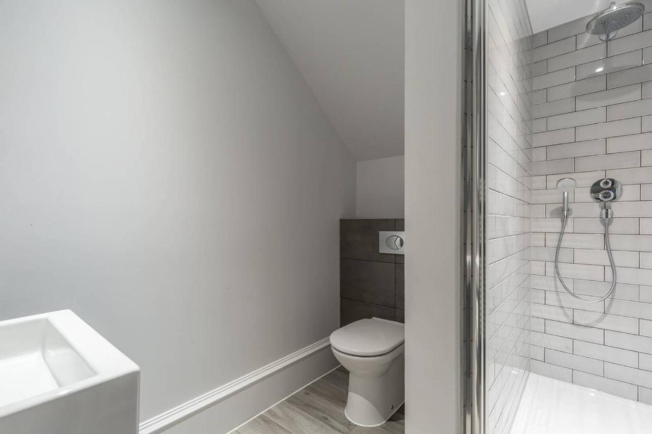 Joivy Luxurious 2Br Home Near Haymarket Station Edinburgh Exterior photo