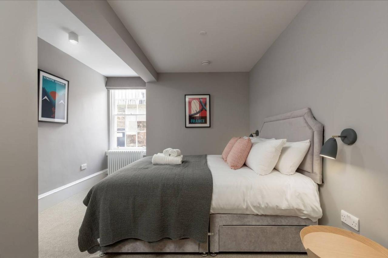 Joivy Luxurious 2Br Home Near Haymarket Station Edinburgh Exterior photo